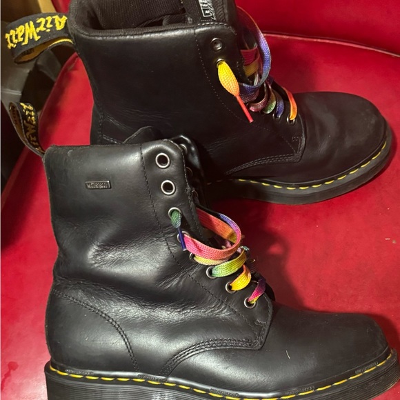 Dr Martens size 8l 1460 smooth leather lace up - Picture 4 of 6